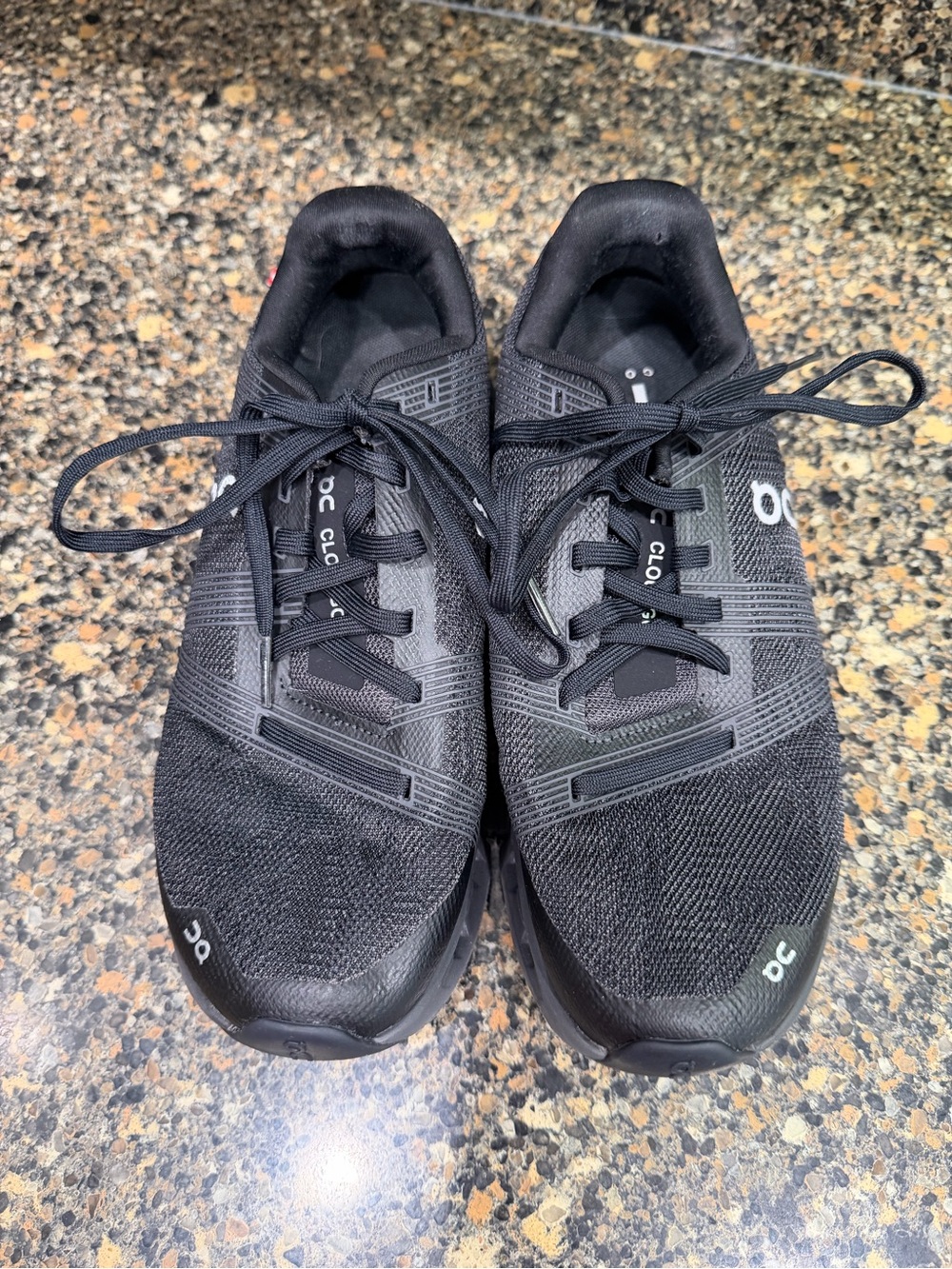 ON CloudTec Black Running Sneakers ladies 8 - Picture 2 of 12